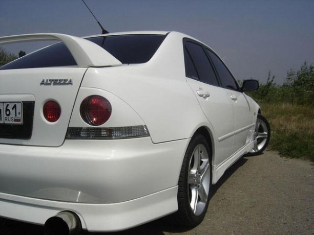Накладки на заднюю оптику Toyota Altezza (10) купить недорого с доставкой в Ленинск-Кузнецкий
